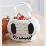 Skull Trick or Treat Bag Free Crochet Pattern