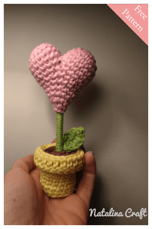 Heart Shaped Flower Free Crochet Pattern