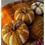 Cozy Pumpkins Free Crochet Pattern