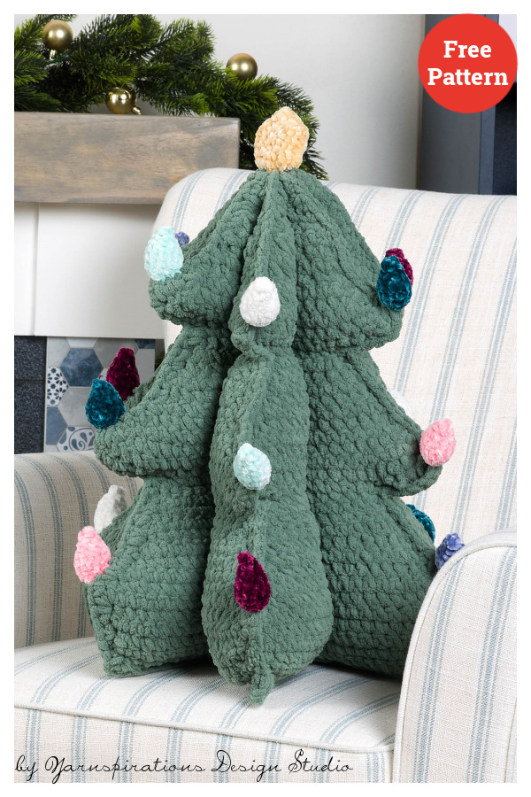 Merry Mod Christmas Tree Pillow Free Crochet Pattern