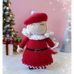 Mrs. Claus Amigurumi Crochet Pattern