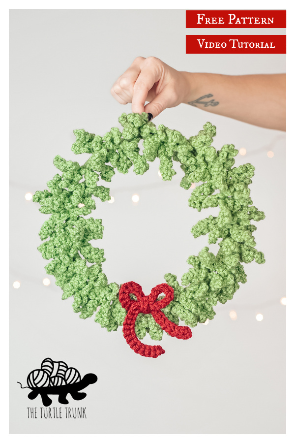 Happy Holiday Wreath Free Crochet Pattern and Video Tutorial