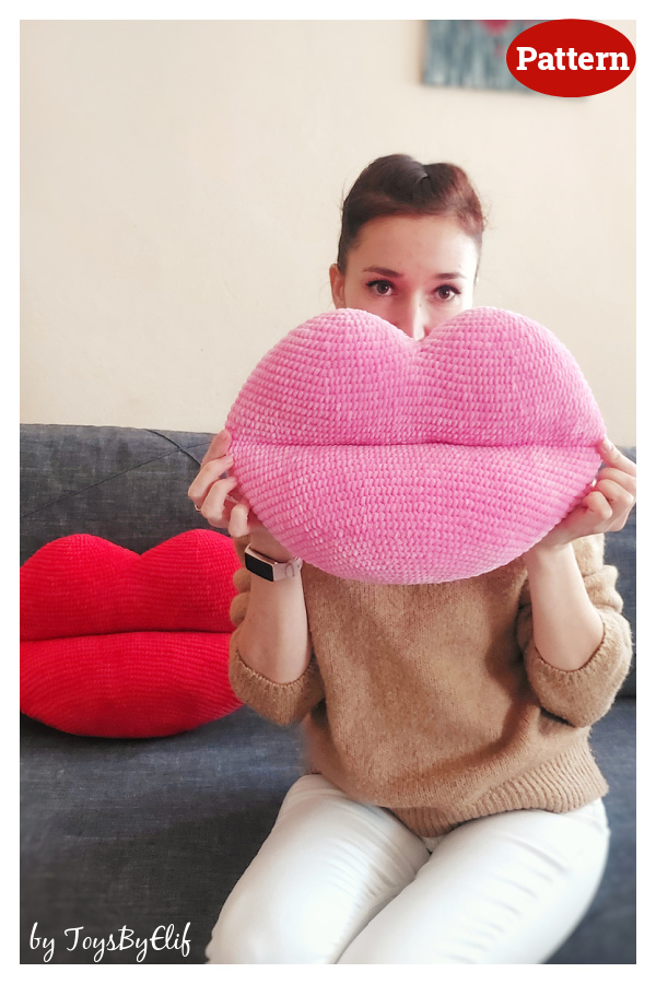 Big Lips Pillow Crochet Pattern