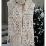 Hearts Entwined Chunky Scarf Free Crochet Pattern