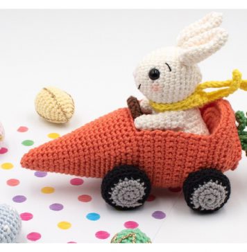 Bunny with Carrot Amigurumi Free Crochet Pattern