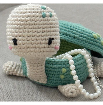 Turtle Jewelry Box Free Crochet Pattern