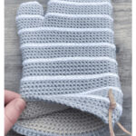 Striped Oven Mitt Free Crochet Pattern