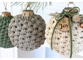 Christmas Disc Ornament Free Crochet Pattern and Video Tutorial