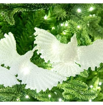 Turtle Doves Ornament Free Crochet Pattern and Video Tutorial