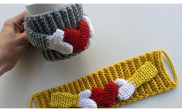 Cup Cozy with Heart Free Crochet Pattern and Video Tutorial