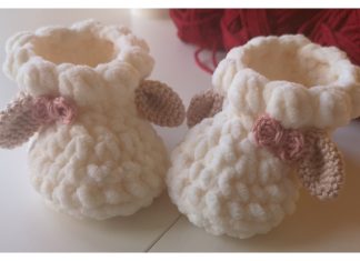 Lamb Baby Slippers Free Crochet Pattern and Video Tutorial
