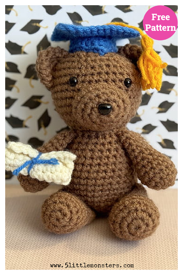 Little Graduate Bear Free Crochet Pattern