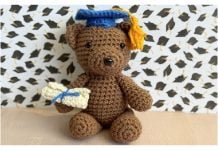 Little Graduate Bear Free Crochet Pattern