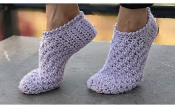 Soft House Slippers Free Crochet Pattern and Video Tutorial