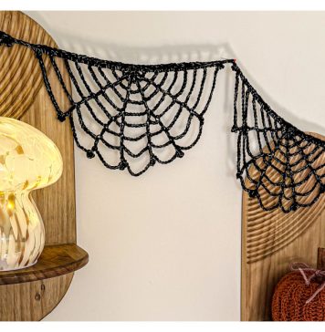 Spider Web Garland Free Crochet Pattern